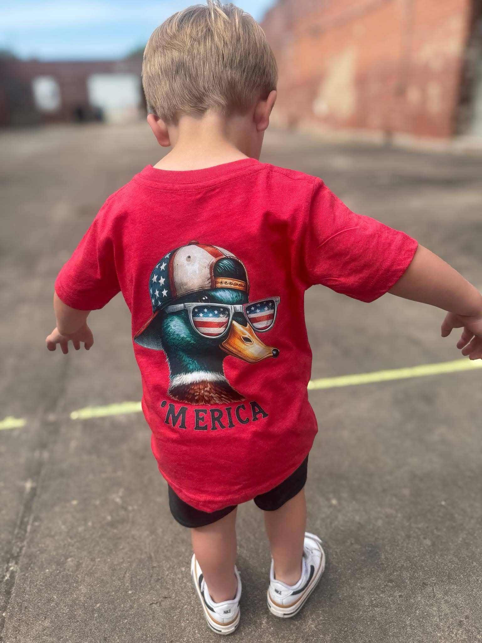 'MERICA MALLARD | GRAPHIC T-SHIRT